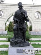 李时珍雕像