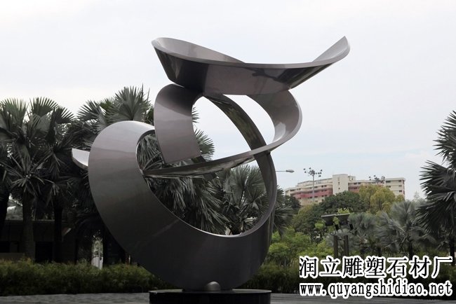 城市不锈钢雕塑